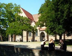 An einem heißen Augusttag auf dem Domvorplatz in Augsburg