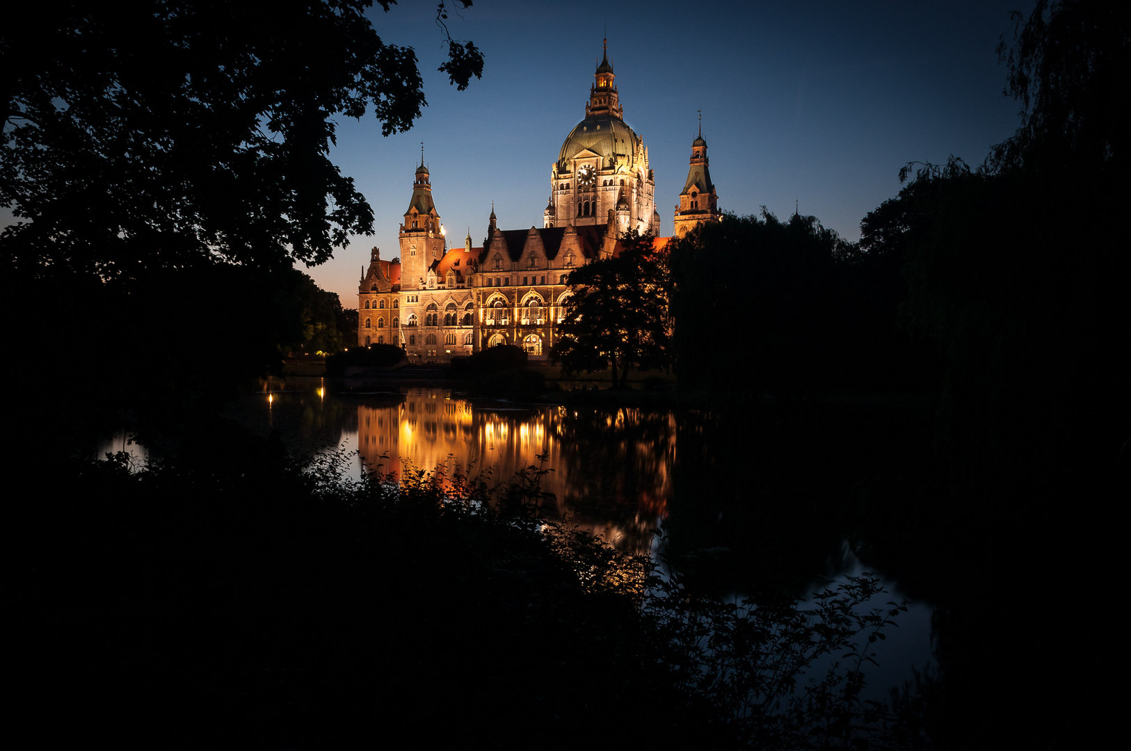 An einem lauen Sommerabend am Maschteich in Hannover