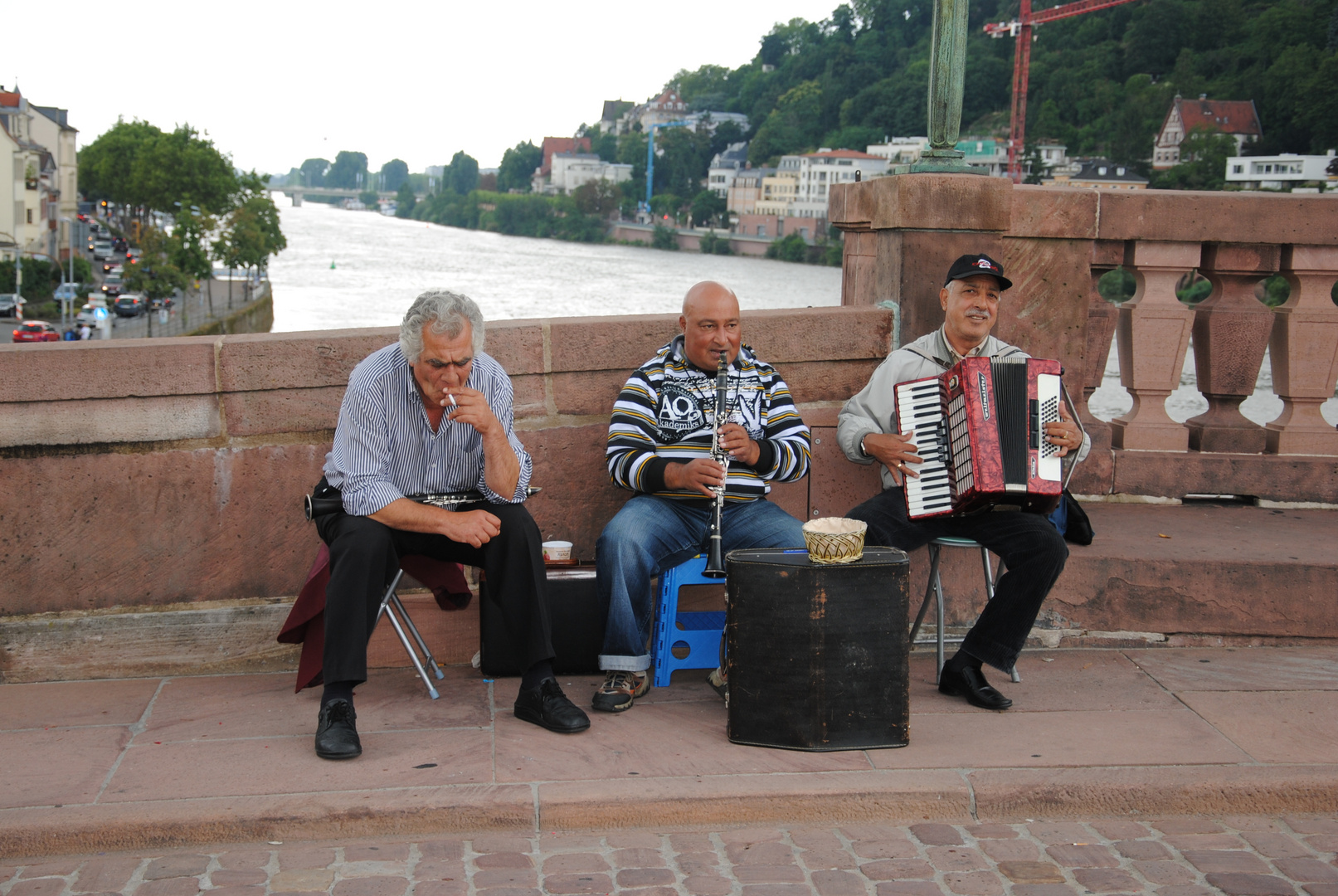 ... an einem Samstag in Heidelberg auf der "alten Brücke"....