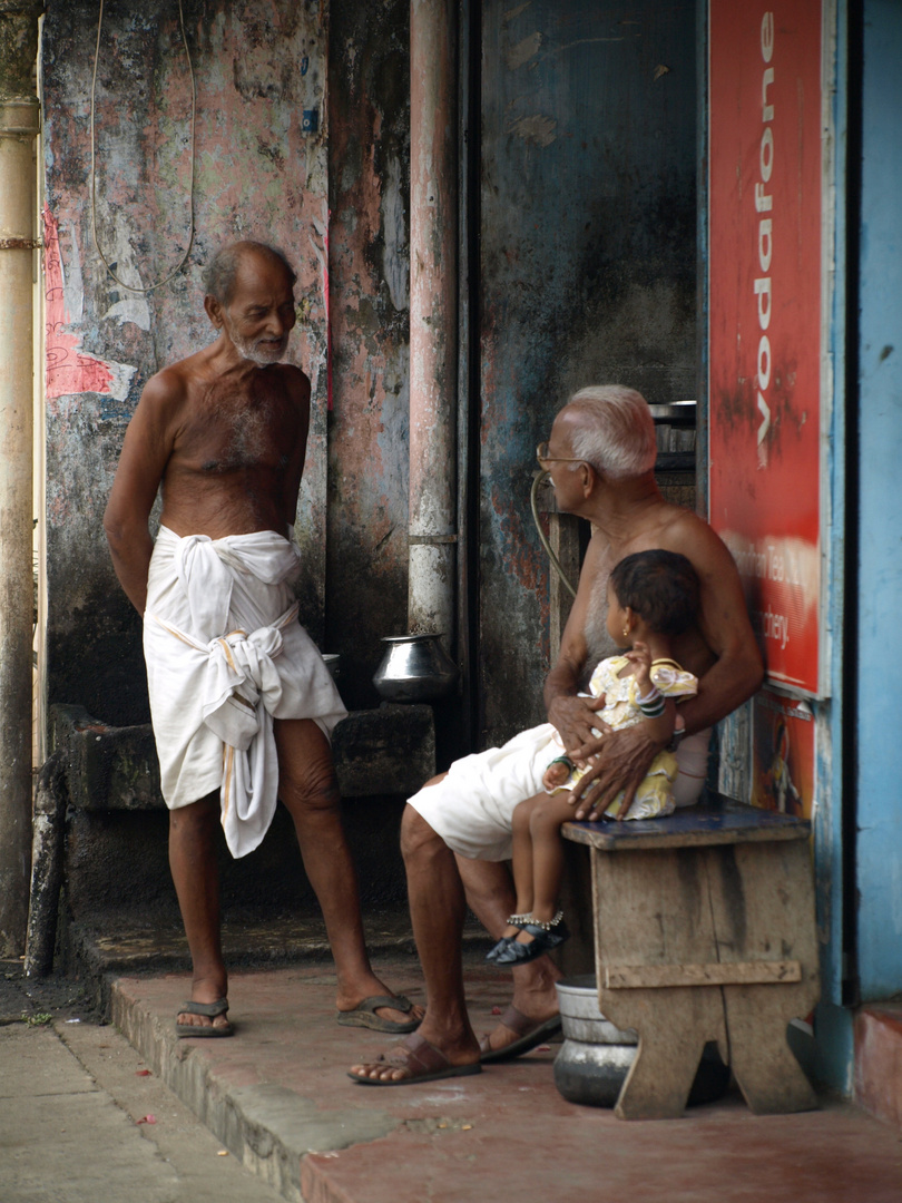 an einem Stand in Fort Kochi