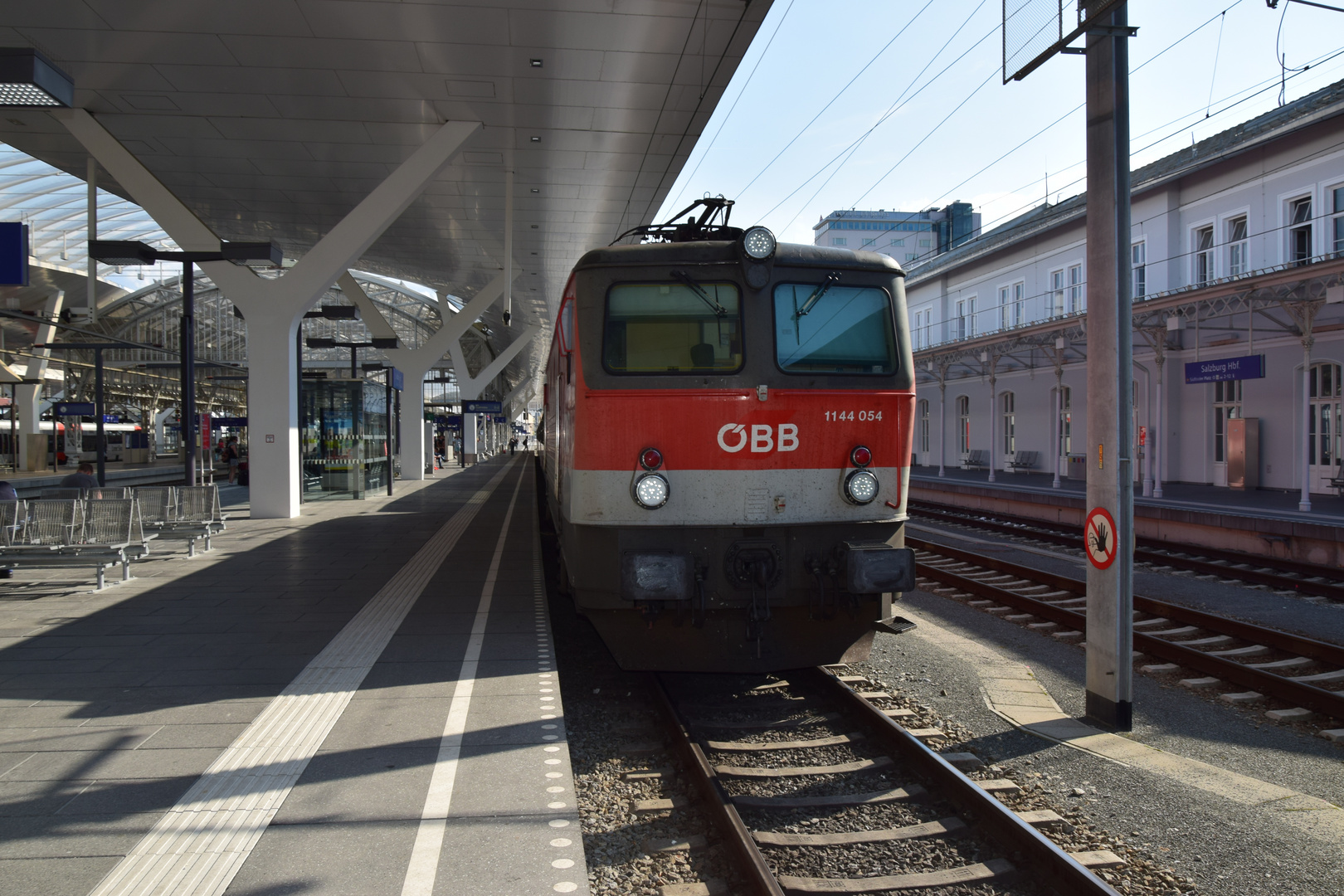 An Salzburger Hauptbahnhof1