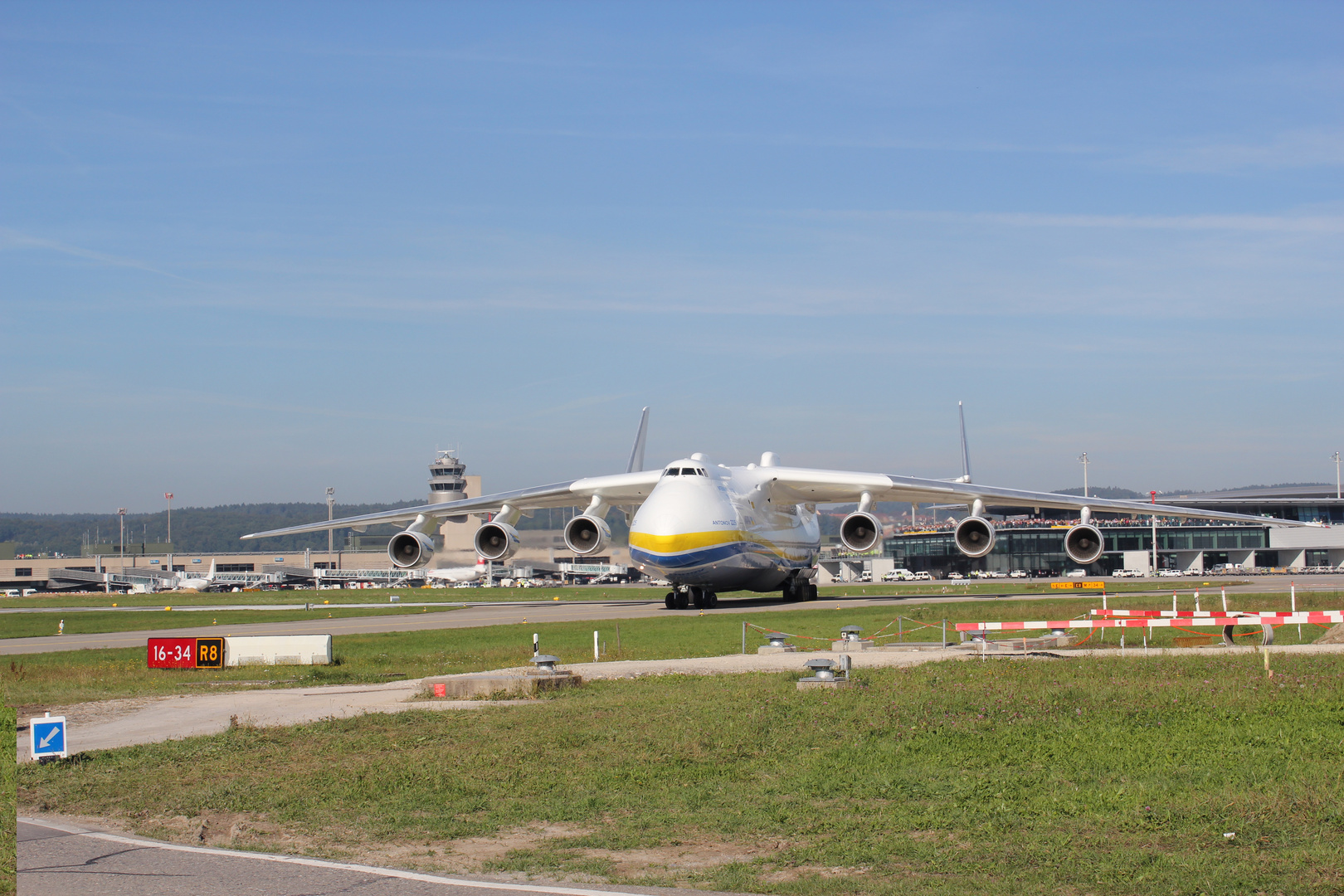 AN225 in Zürich