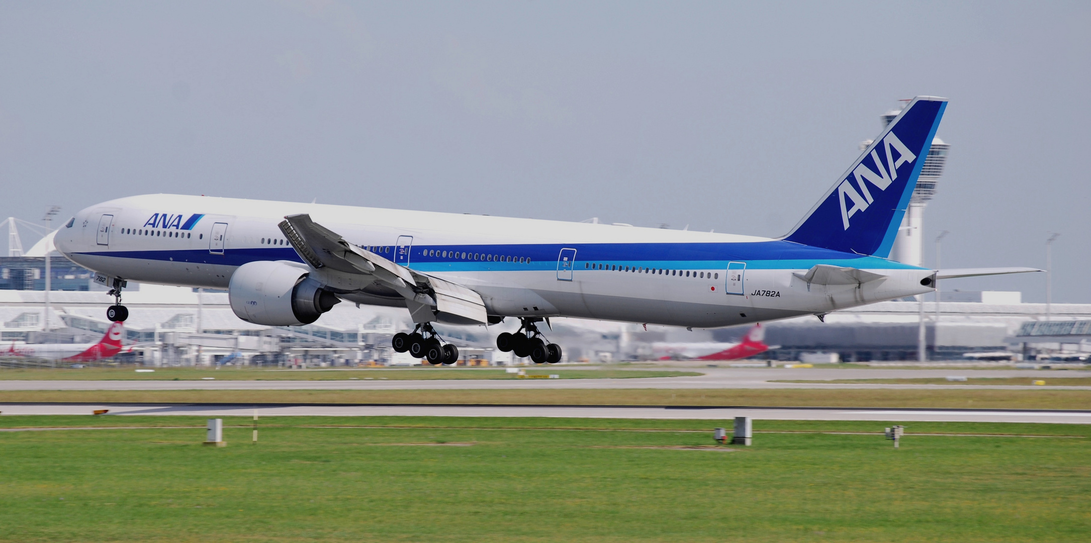 ANA 777-381 (ER)