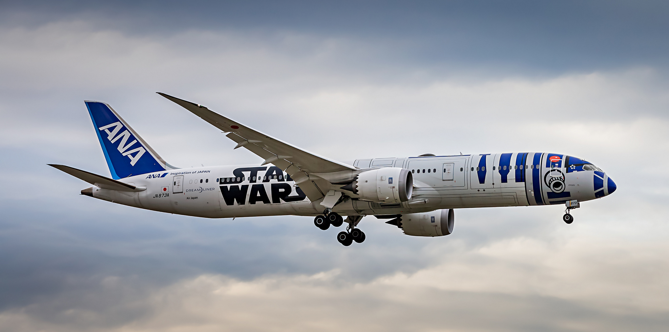 ANA, All Nippon Airways (Star Wars R2D2), Boeing 787-9 Dreamliner