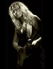 Ana Popovic (3)