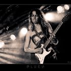 Ana Popovic - playing Blues