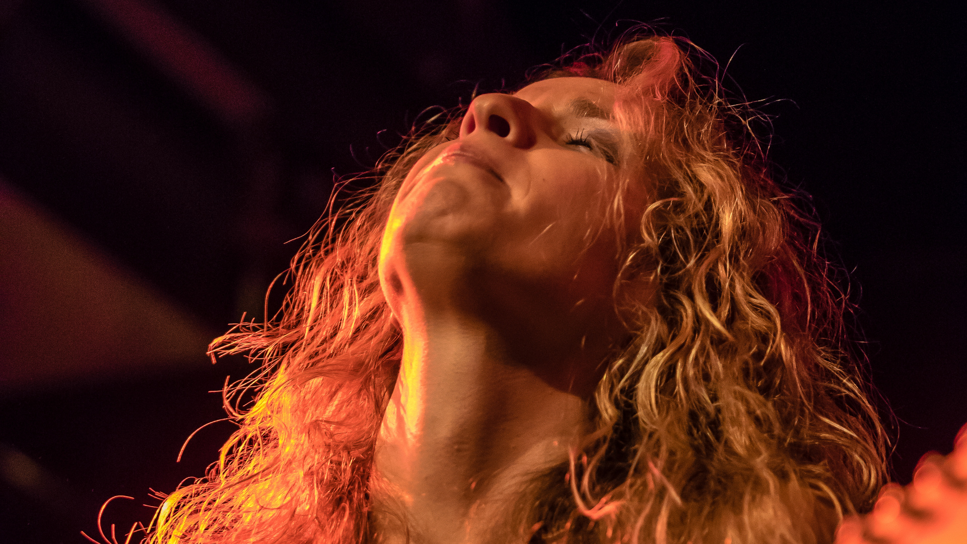 Ana Popovic. Yeah.