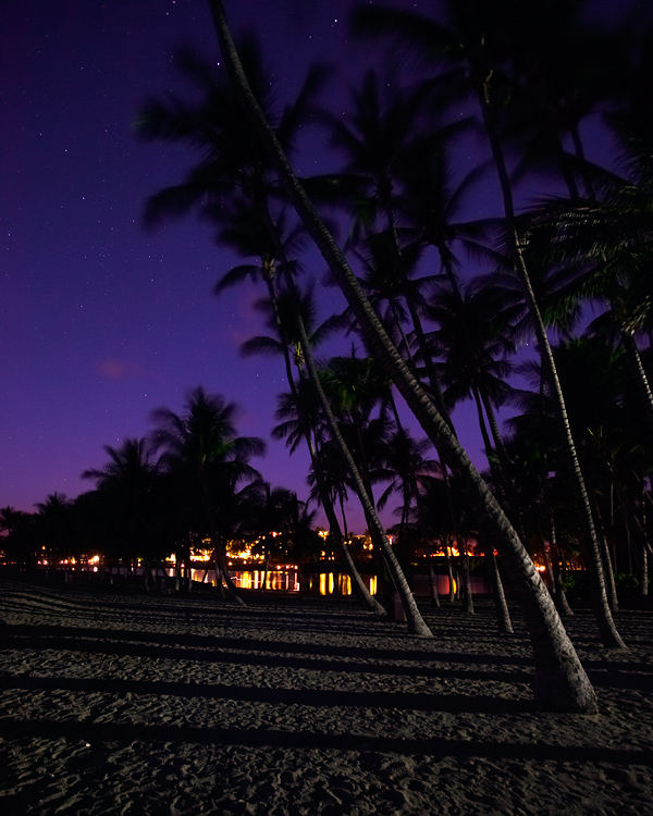 Anaehoomalu Bay night scene