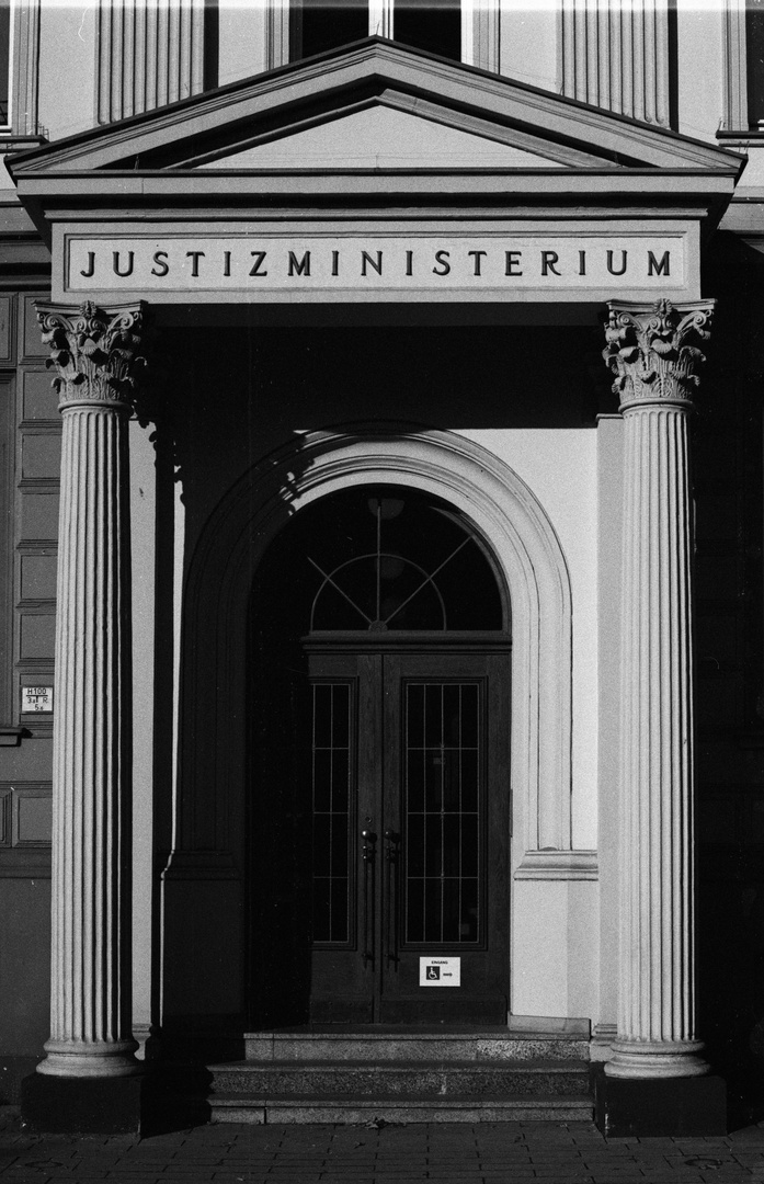 Analog! - Justizministerium...