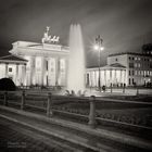 Analoge Schwarzweiss-Fotografie: Berlin - Brandenburger Tor