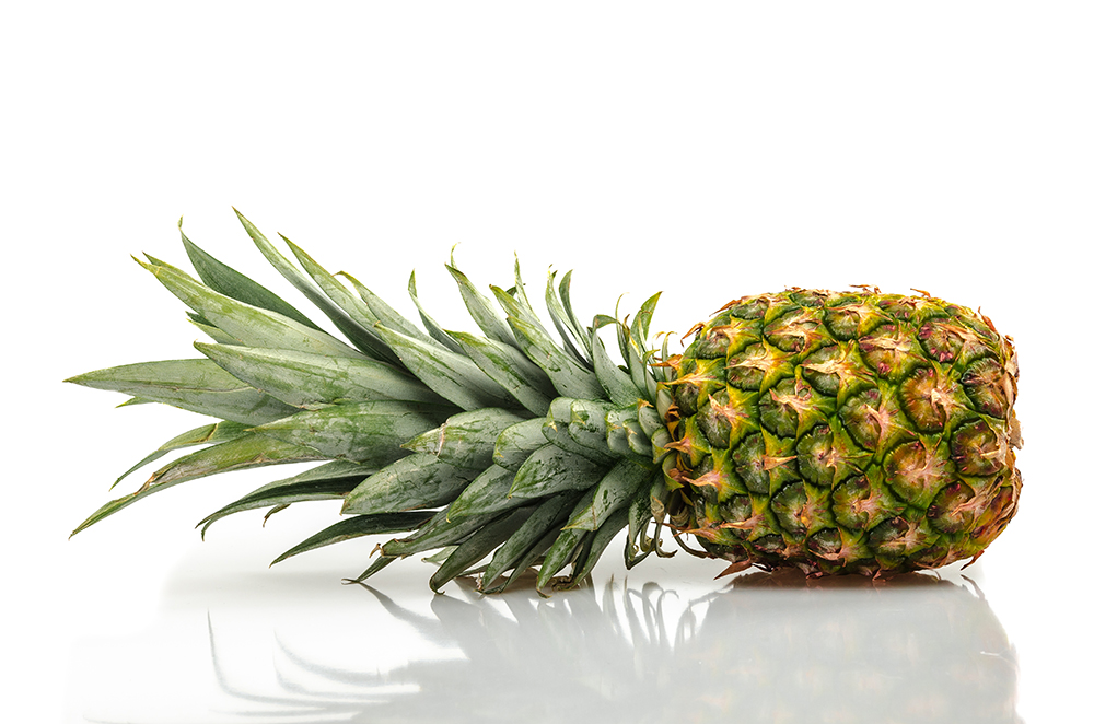 Ananas Foto &amp; Bild | grün, weiß, stillleben Bilder auf fotocommunity