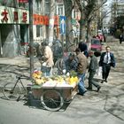 Ananas Verkäufer am Straßenrand in Changchun