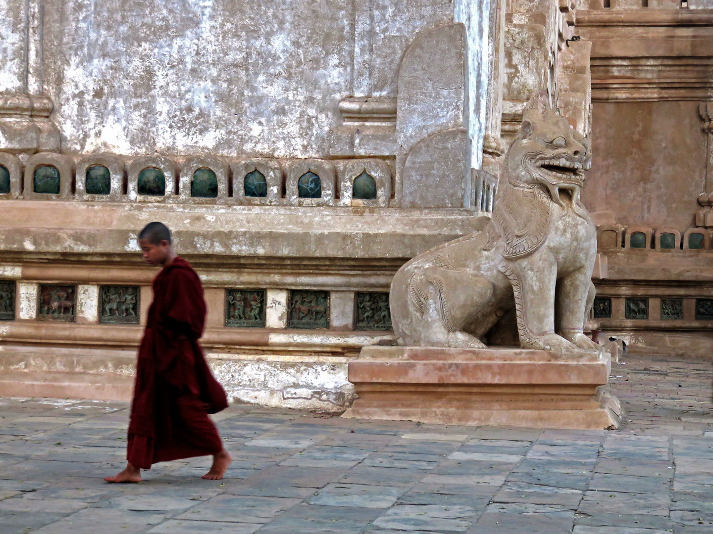 Ananda Patho Temple,Bagan:giovane monaco buddhista