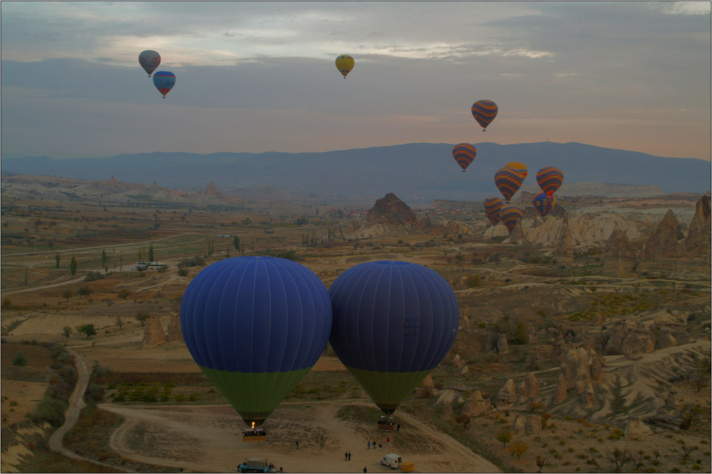 Anatolian Balloons im Morgengrauen