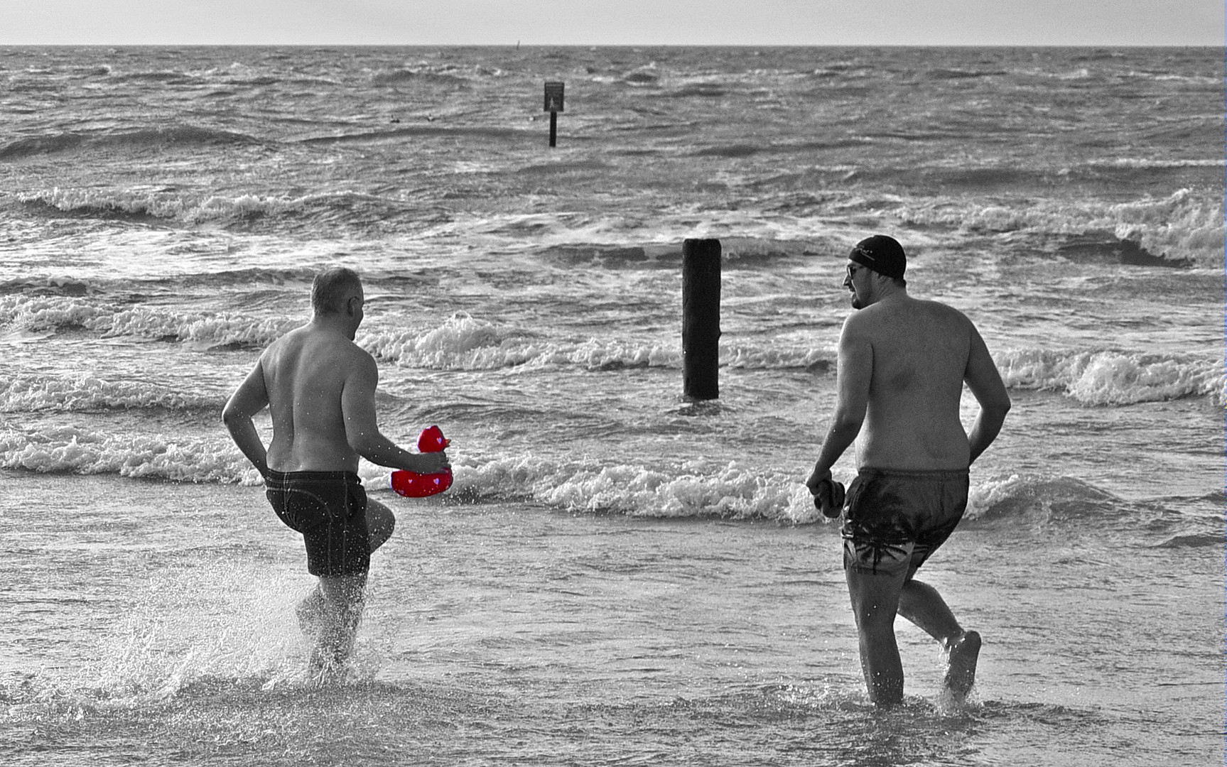 "Anbaden" in der Nordsee - Norderney Weststrand