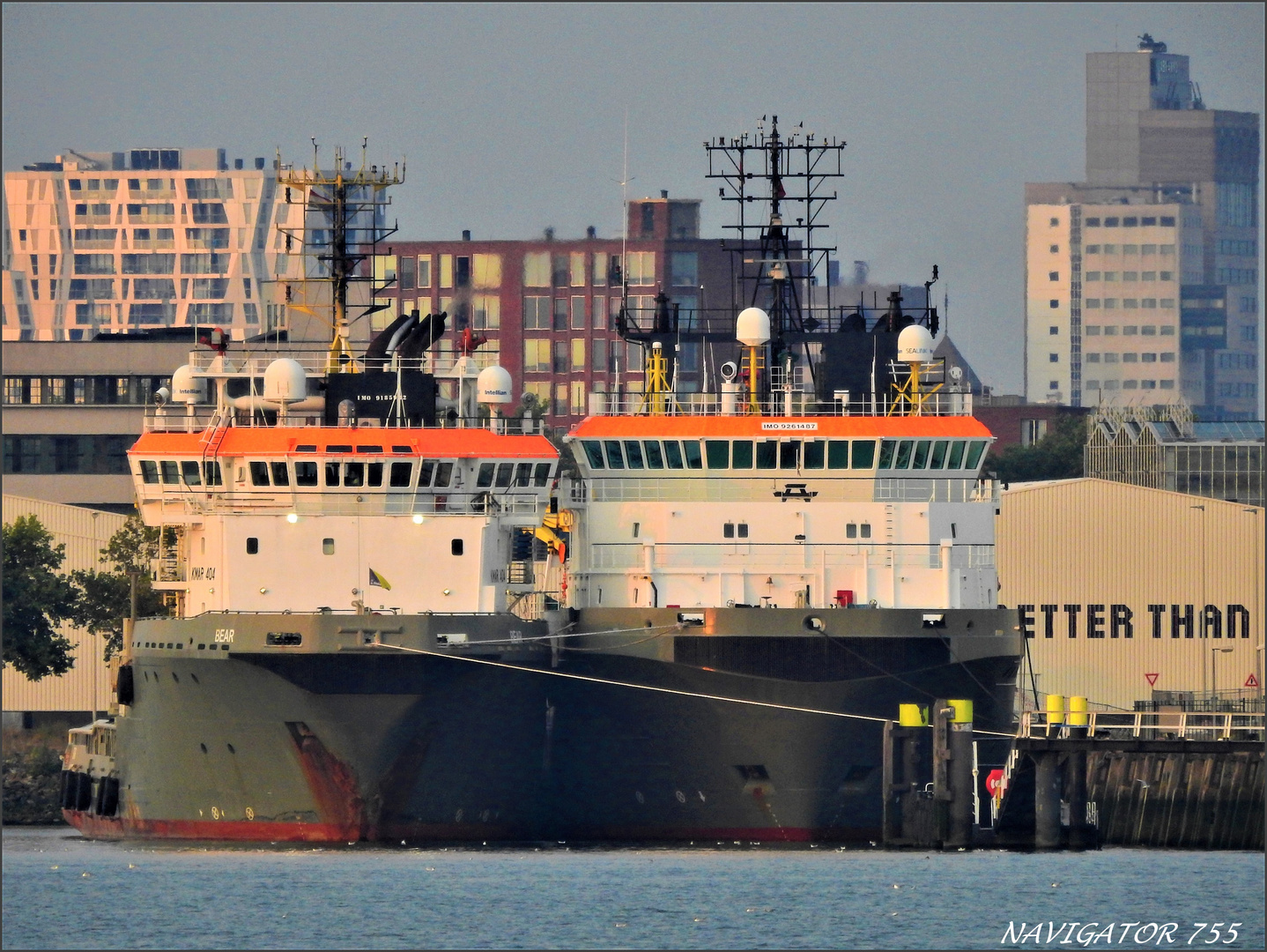 Anchor handling Tugs "BAER" 180 to bollard pull, "MANTA" 205 to bollard pull, Rotterdam