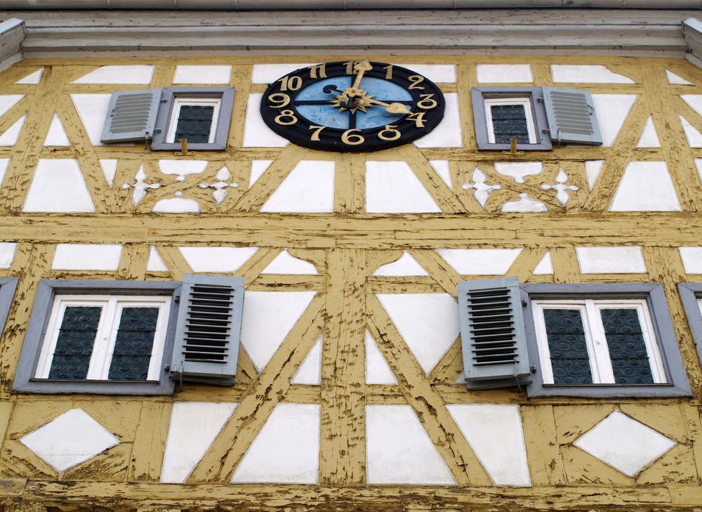 Ancien hôtel de ville de Sinsheim/Elsenz  --  Früheres Rathaus von Sinsheim/Elsenz