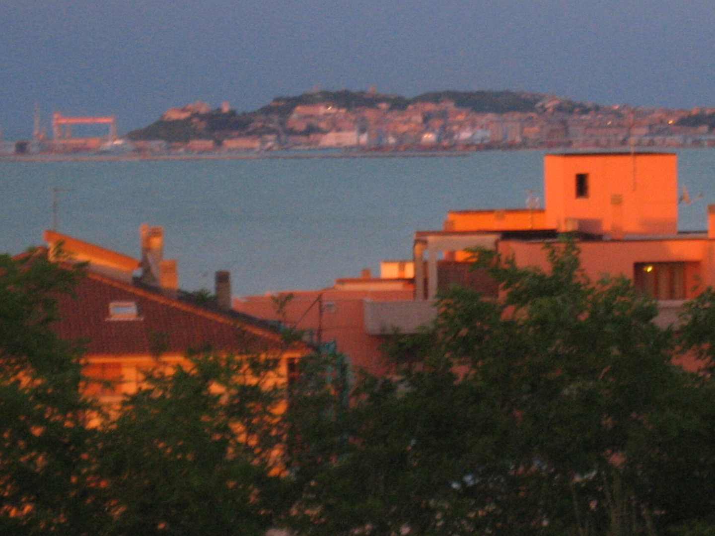 ANCONA LA ROSSA ( DEDICATA A BEPPE TONELLI )