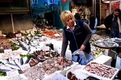 Ancora al mercato del pesce  -  Still at the fish market