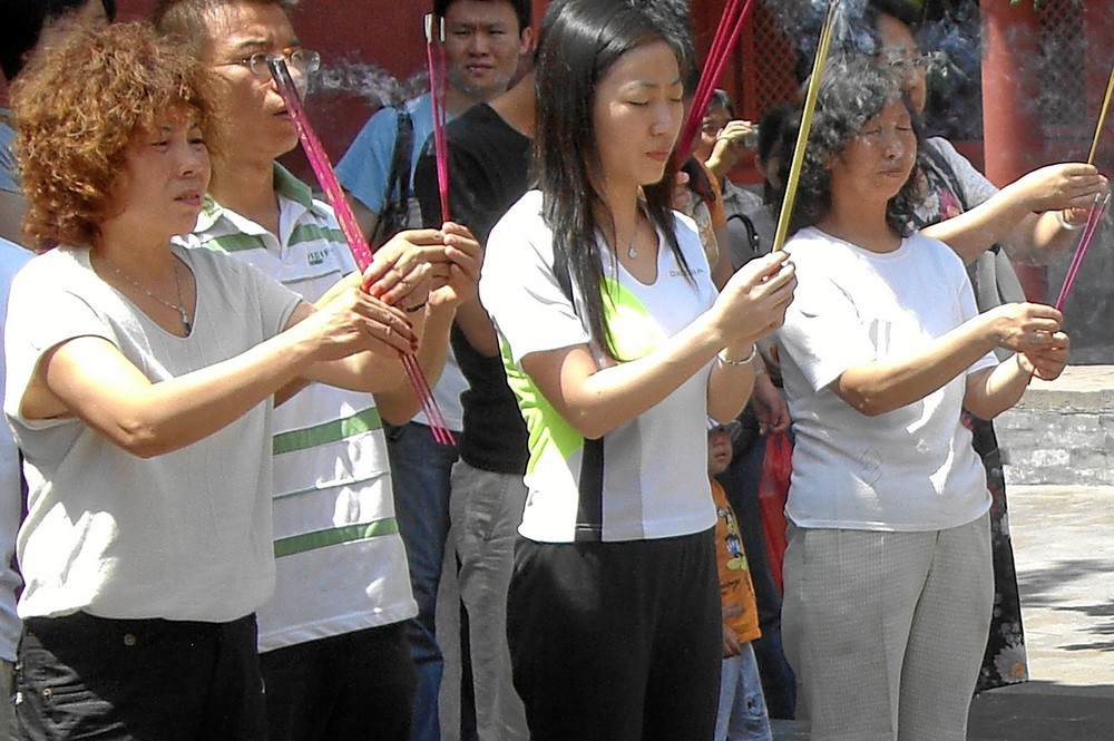 Andacht im Lama-Tempel / Beijing