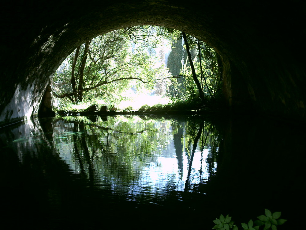 Andalusischer Gartenteich