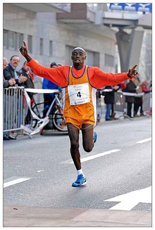 Anderson Chirchir  - Sieger des 5. Frankfurter City Halbmarathon