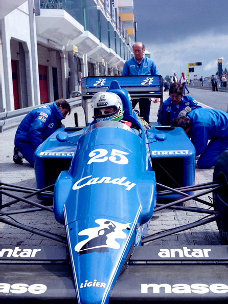 Andrea de Cesaris Italy im Ligier F.1 Renault. Turbo.1985