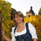 Andrea in den Weinbergen bei Schloss Vollrad