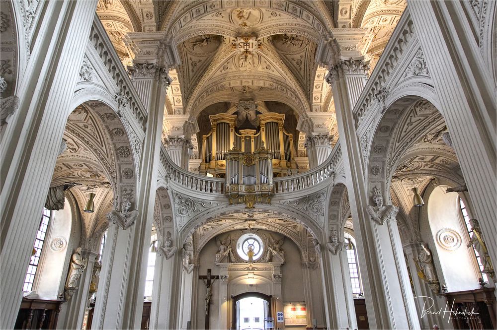 Andreaskirche zu Düsseldorf ...