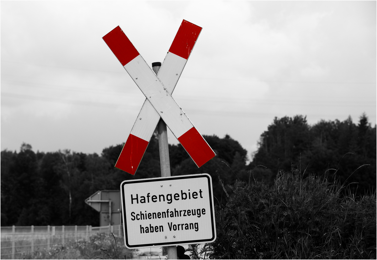 Andreaskreuz Hafengebiet