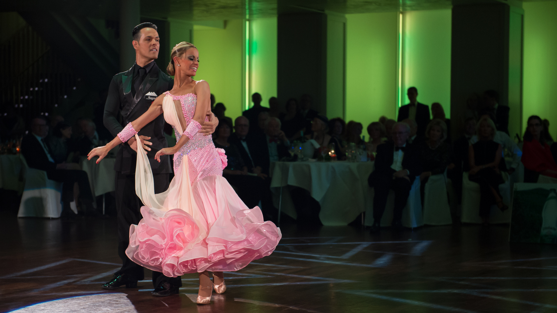 Anette Sudol & Simone Segatori beim Wiener Walzer