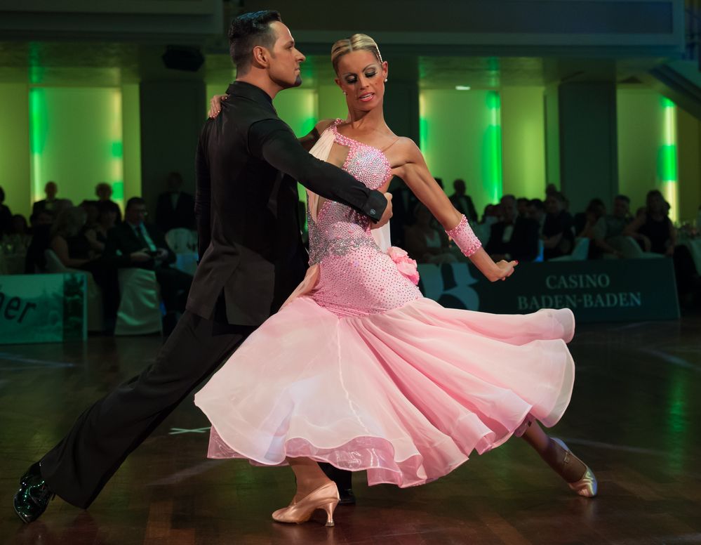 Anette Sudol & Simone Segatori beim Wiener Walzer