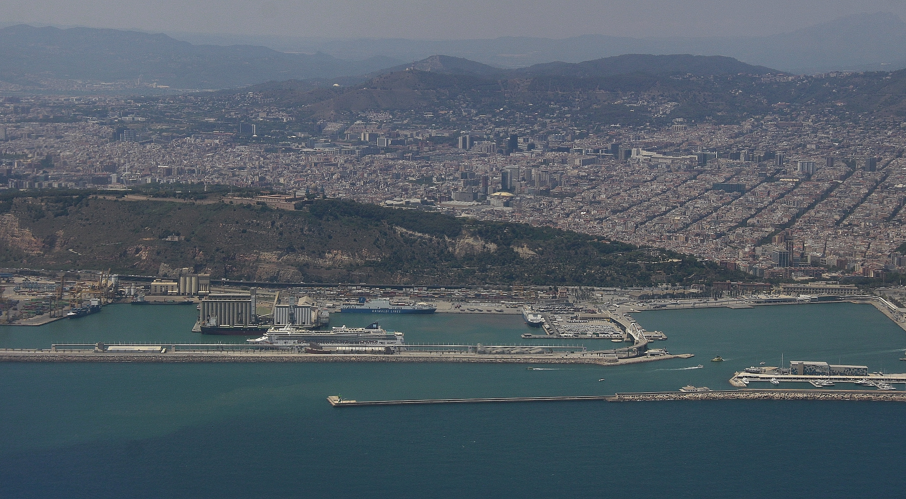 Anflug auf Barcelona