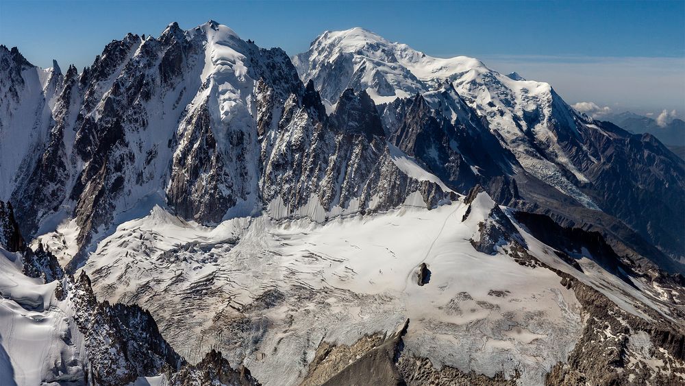 ANFLUG AUF DEN MONT BLANC