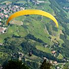 Anflug auf Dorf Tirol