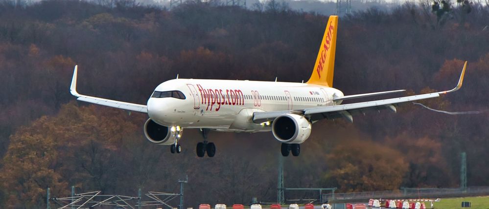 Anflug auf Flughafen Düsseldorf[fc-foto:41859417]