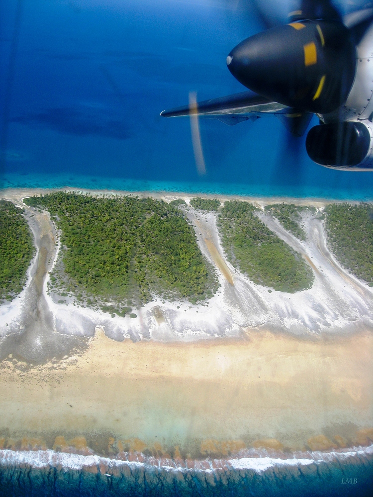 Anflug auf Rangiroa