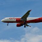 Anflug BSL --- Air Berlin HB-IOS