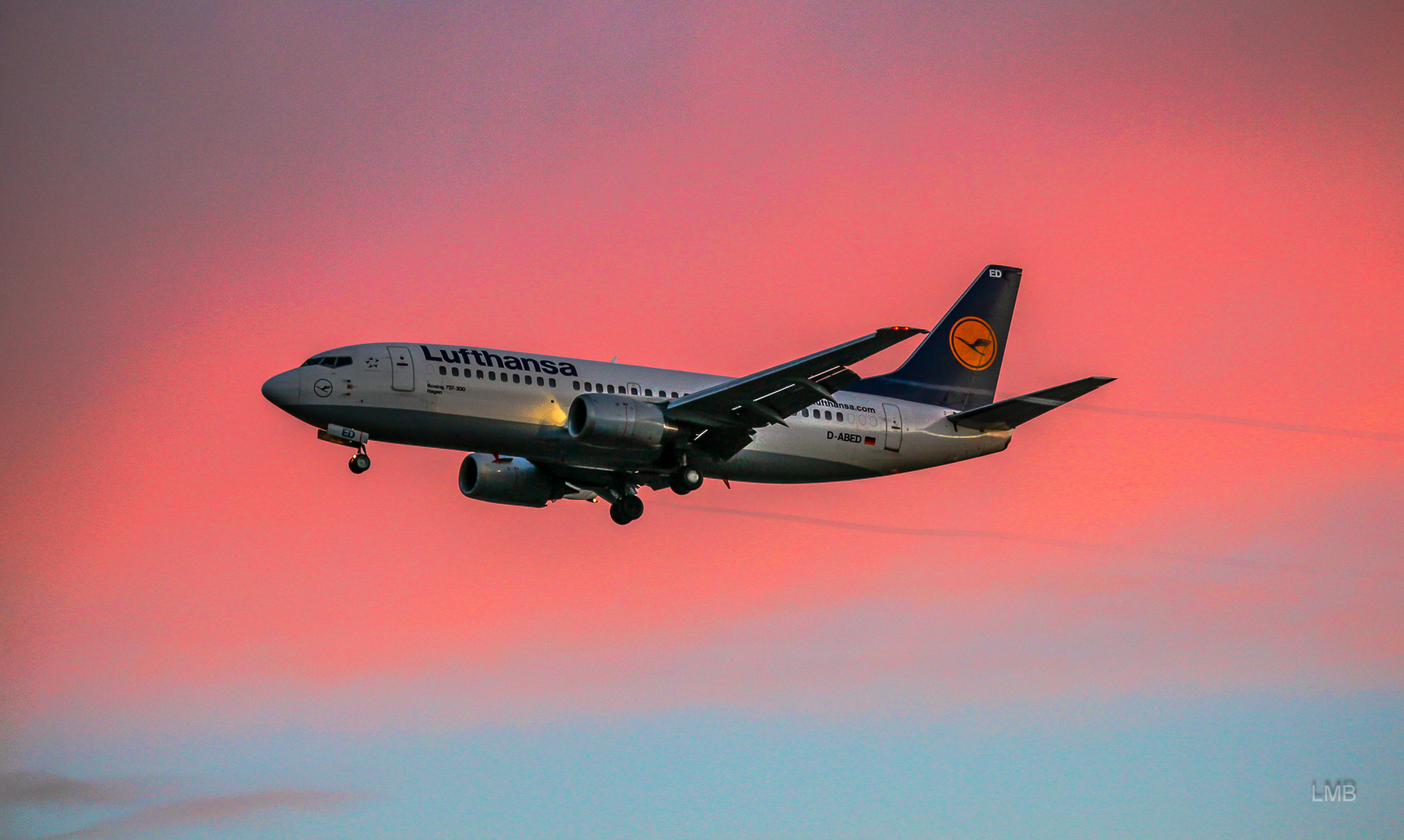 Anflug in der Morgenröte