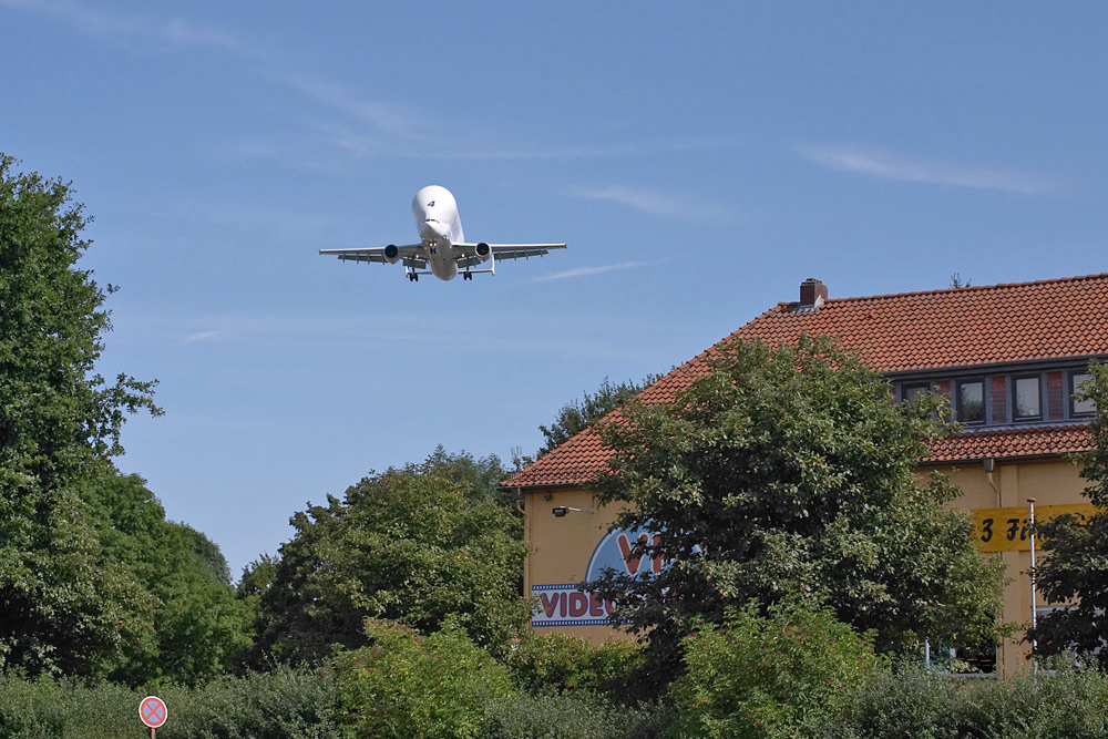 Anflug (Neu)