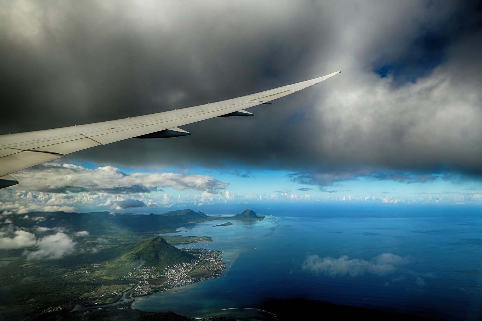 Anflug Sir Seewoosagur Ramgoolam International Airport of Mauritius