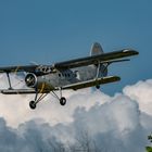 Anflug überm Wolkenbett