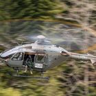 Angehörige der Interventionseinheit Luchs beim Training mit einem EC635 der Schweizer Luftwaffe