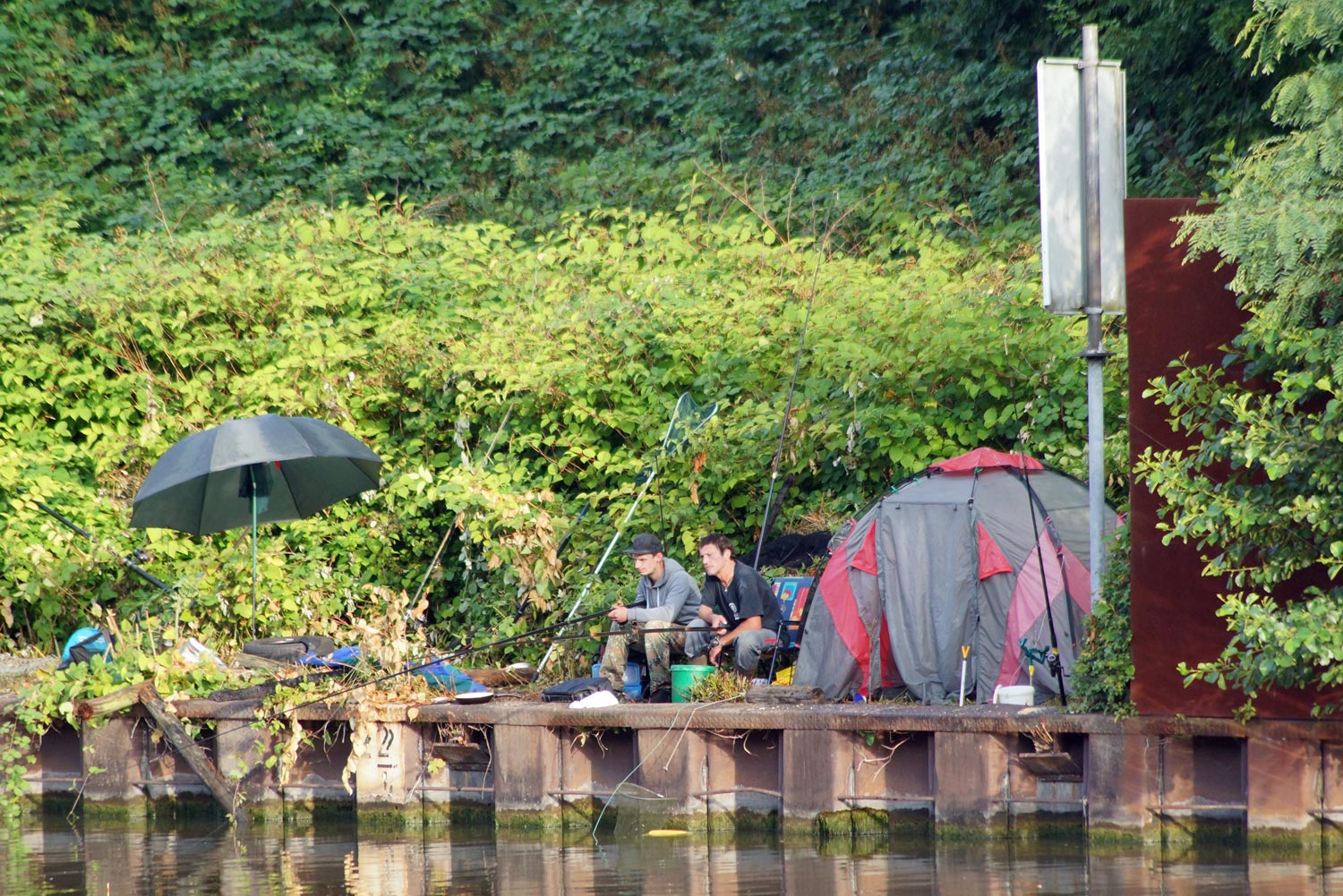 Angeln am Kanal 