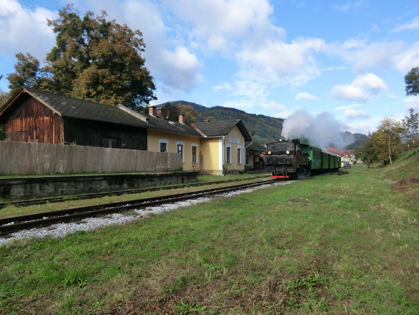 Anger Zug aus Birkfeld fährt ein