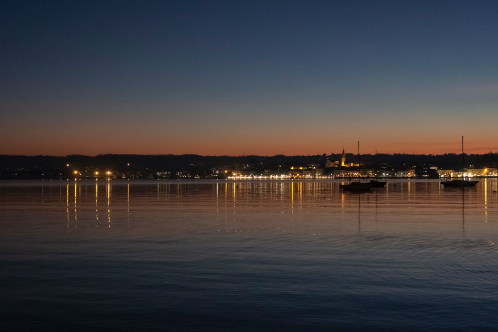 Angera, lungolago al tramonto