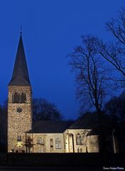 Angestrahlte Ev. Kirche Kamen-Heeren