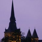 angestrahlte Stadtkirche.