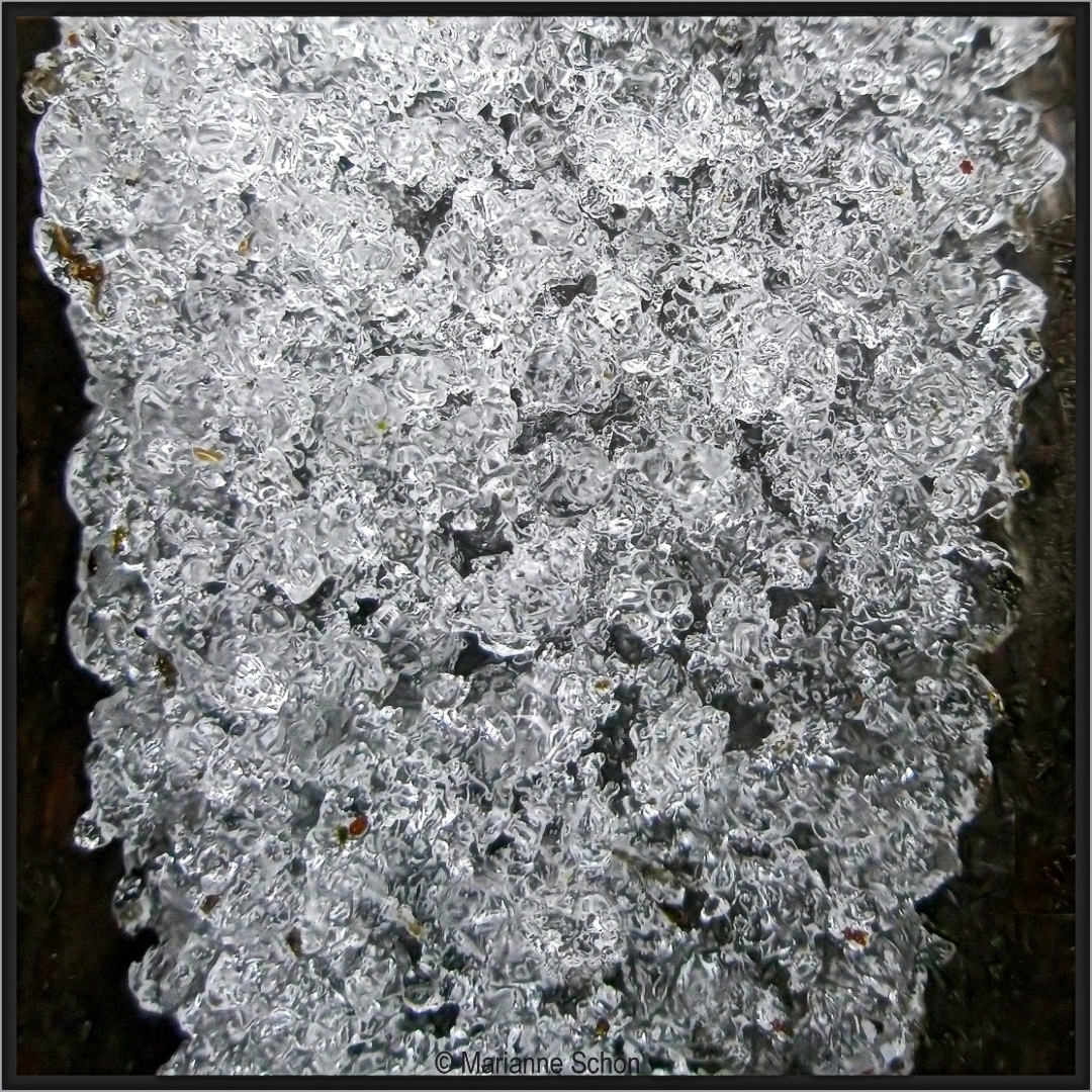 Angetaut und wieder gefroren.... Foto & Bild wasser, winter, eis Bilder auf