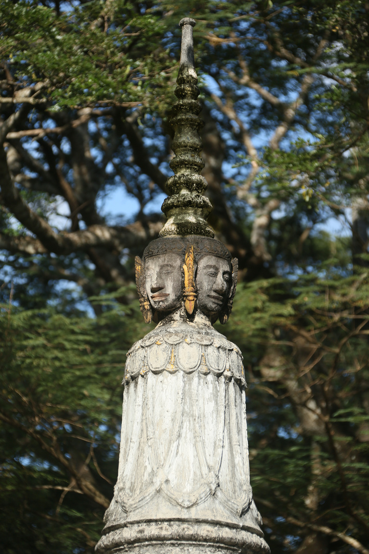 Angkor, Friedhofsfigur